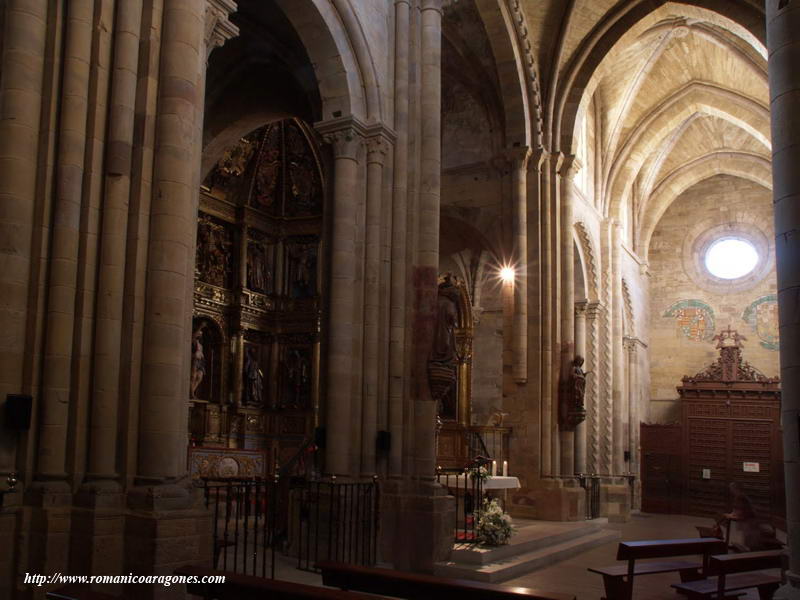 NAVE TRANSEPTO DESDE EL NORTE. APERTURA DE LOS BSIDES